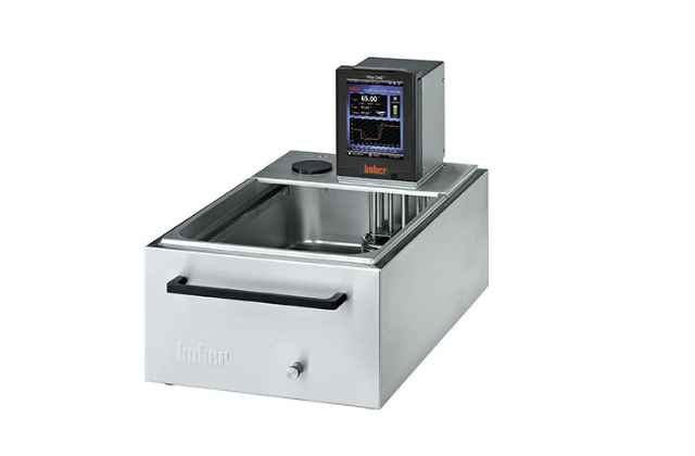 Термостат с открытой ванной HUBER CC-220B