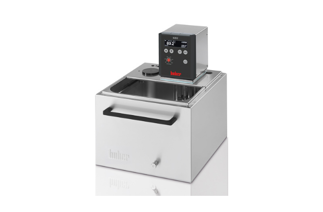 Термостат с открытой ванной HUBER CC-215B