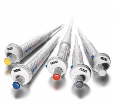 Одноканальная пипетка переменного объема EPPENDORF 50 - 200 мкл Reference