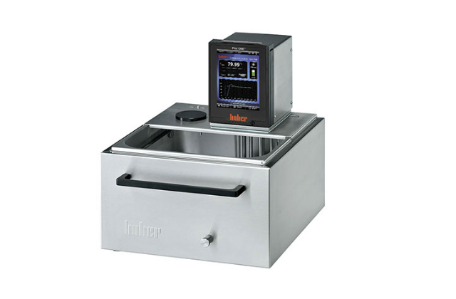 Термостат с открытой ванной HUBER CC-212B