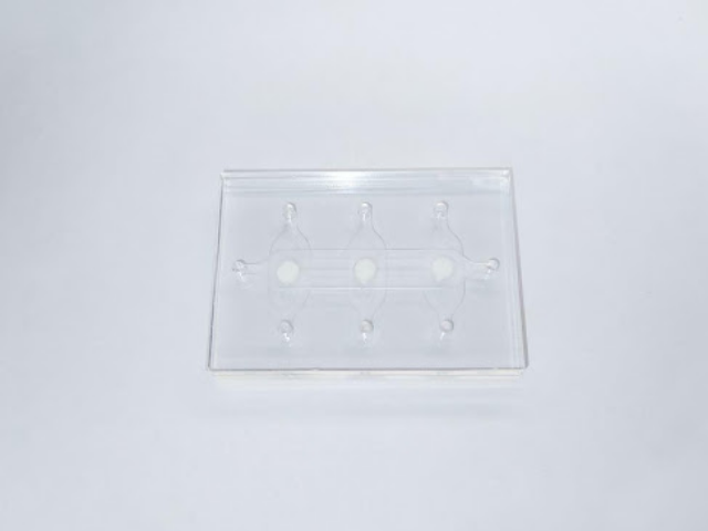 Проточные чип с мембраной TRDC проточный канал сверху и три проточных канала снизу