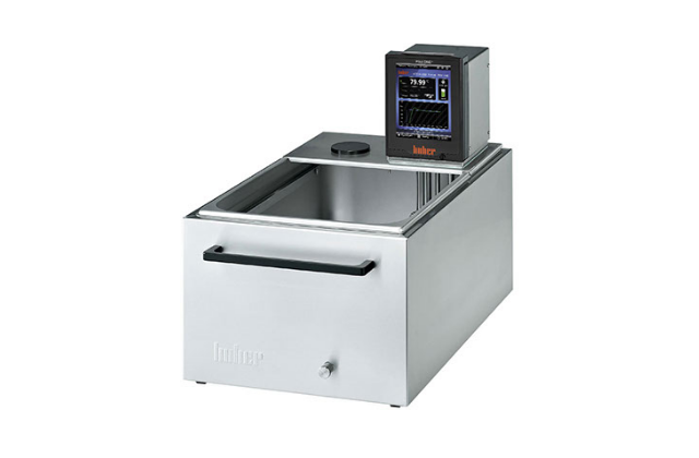 Термостат с открытой ванной HUBER CC-225B