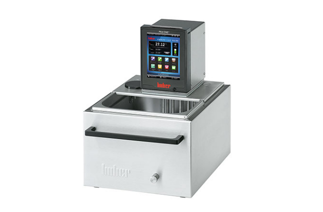 Термостат с открытой ванной HUBER CC-208B